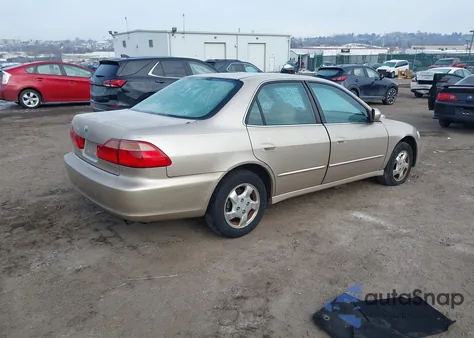 2000 Honda Accord 2.3 Ex z USA, uszkodzony, nr VIN 1HGCG6671YA146589